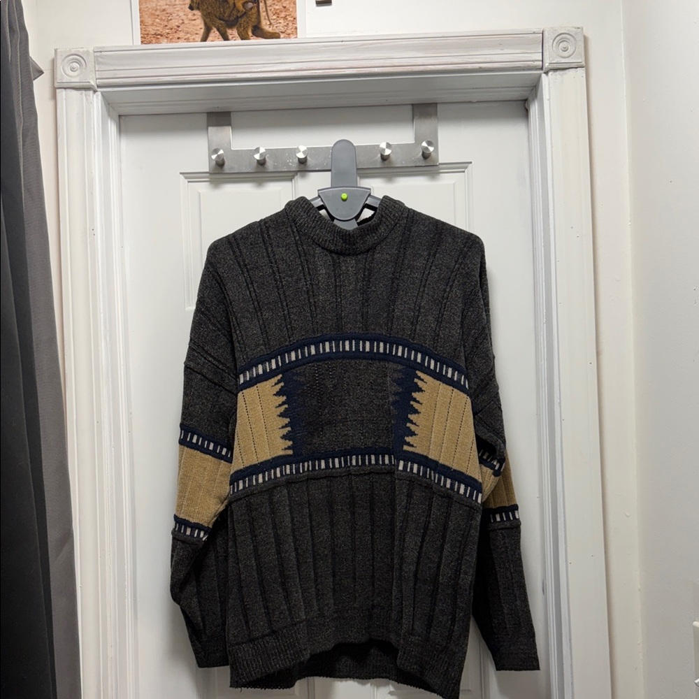 Stylish Gray and Tan Crewneck Sweater